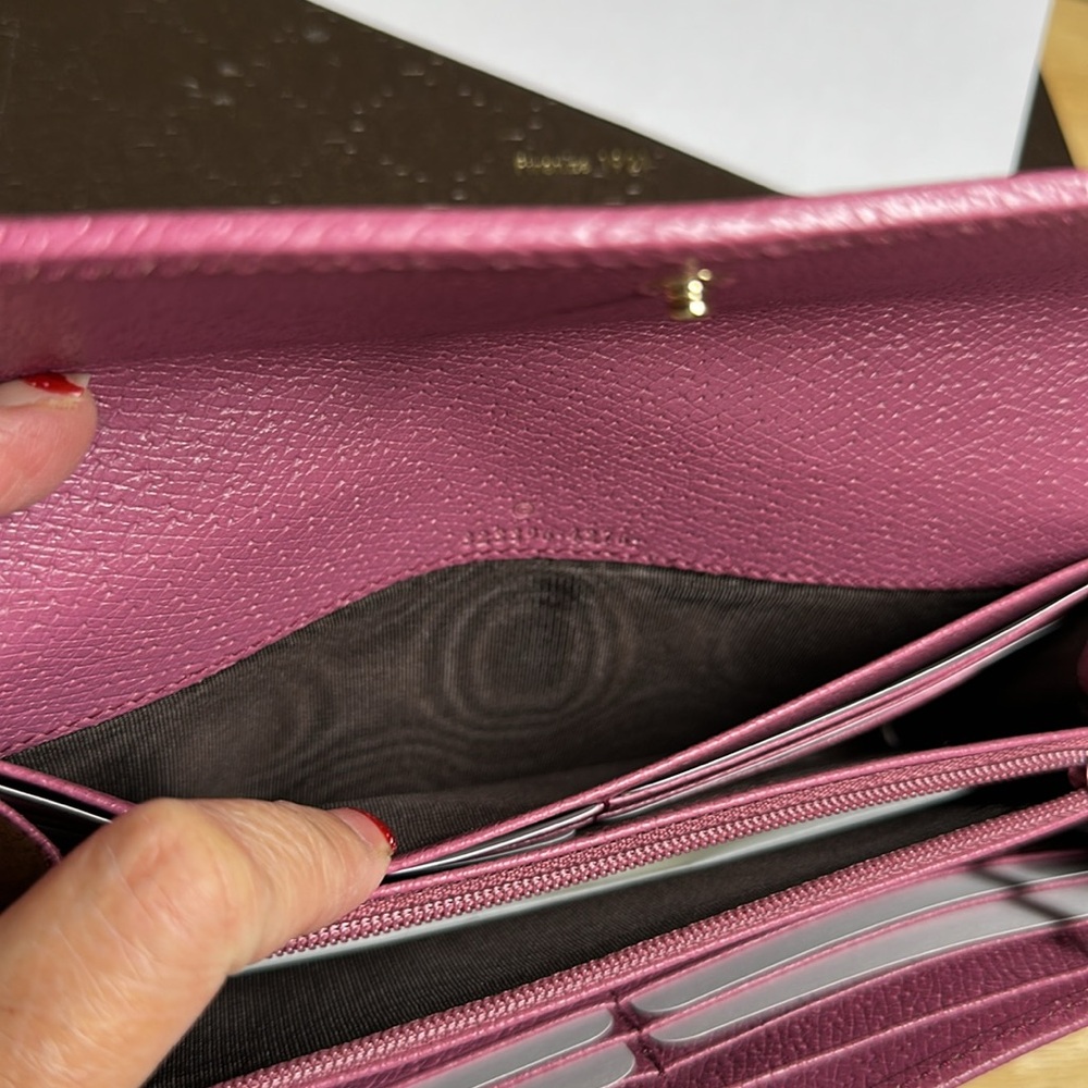 Gucci Pink and Beige Wallet ( NWT) - Picture 7 of 10